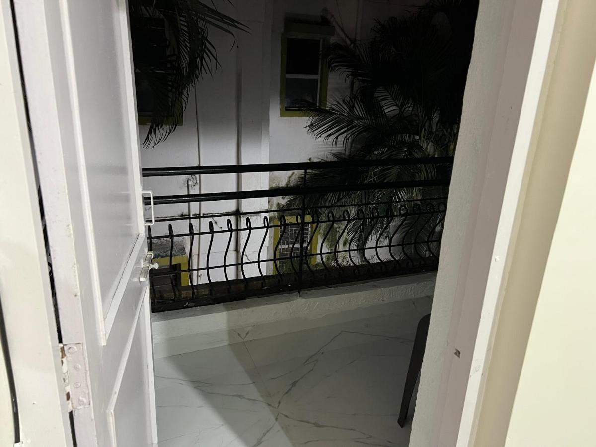 Studio Apartment -Dom Francisco 坎多林 外观 照片
